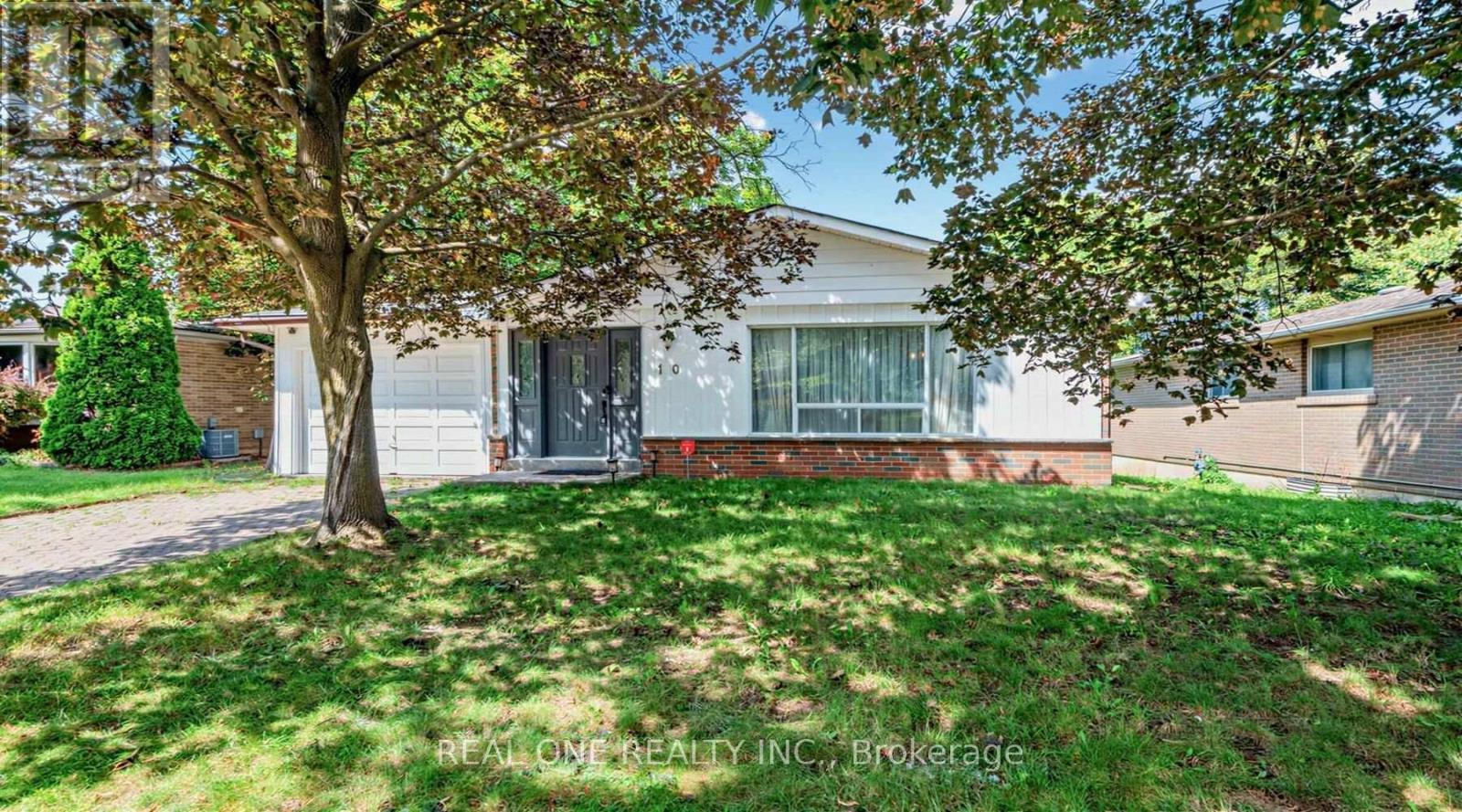 10 DEVINS DRIVE - 35