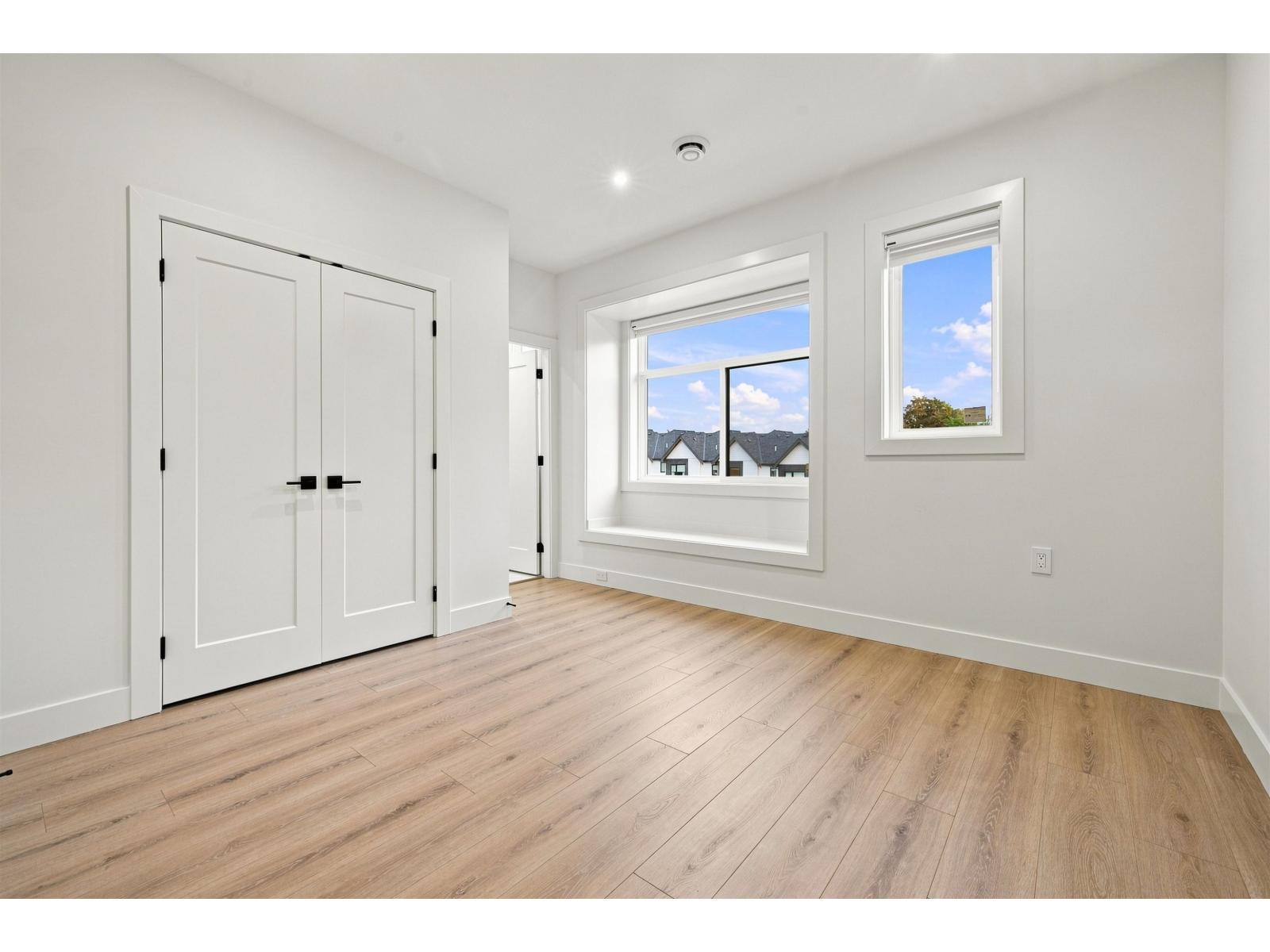 16513 20 AVENUE, Surrey
