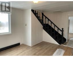 52A Courthouse Road thumbnail 16