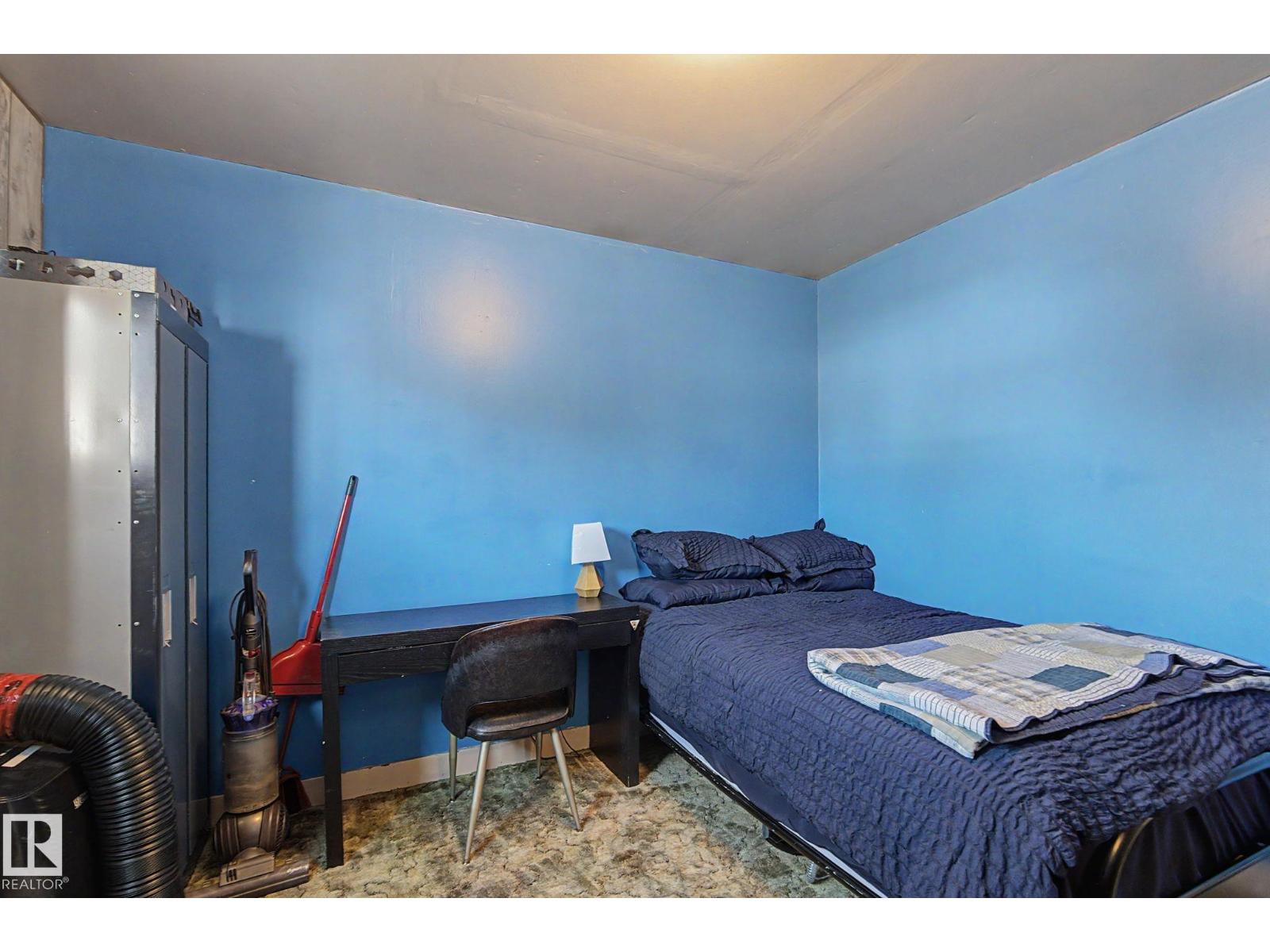 10112 102 Ave - 31