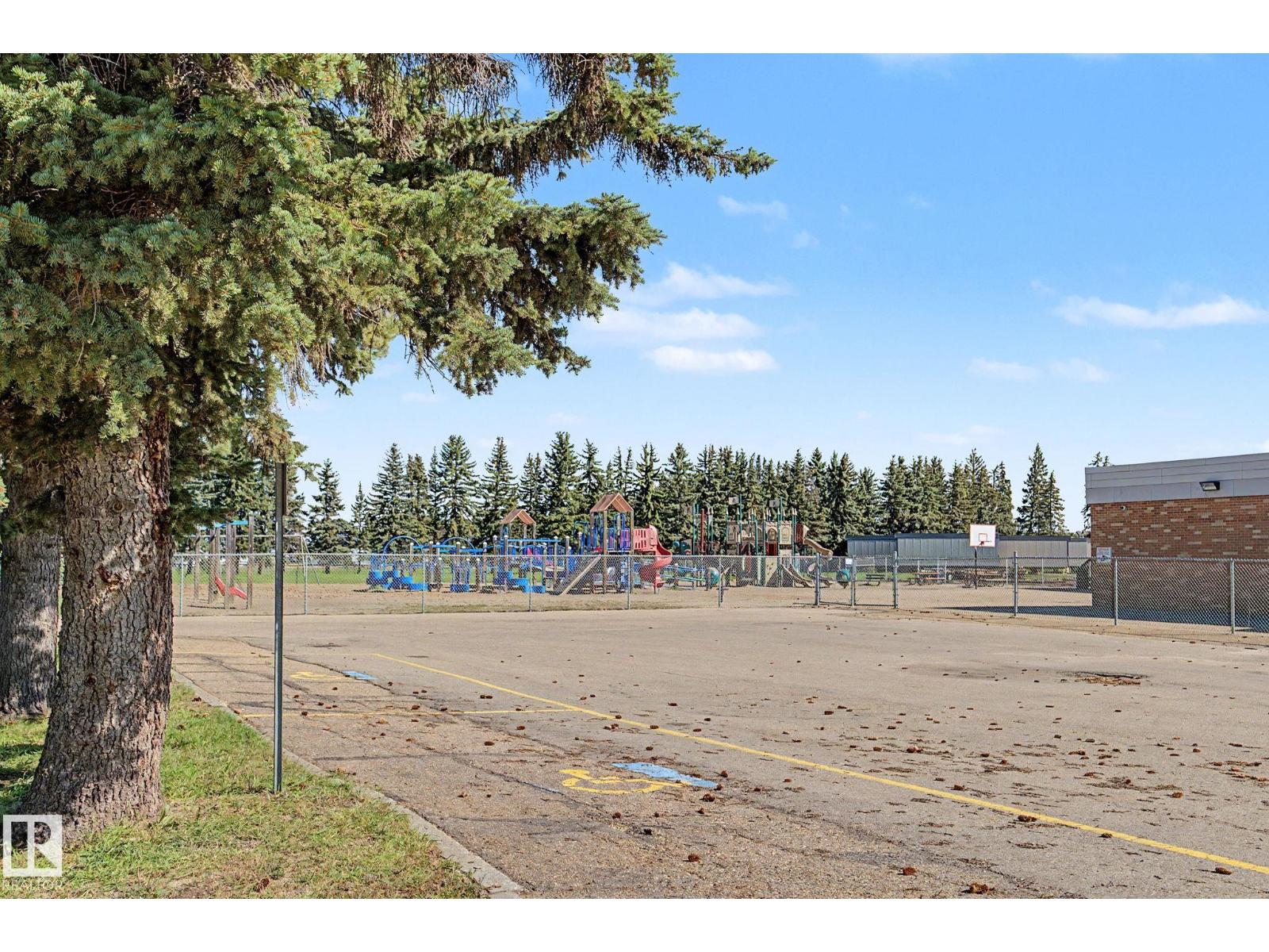 10112 102 Ave - 45