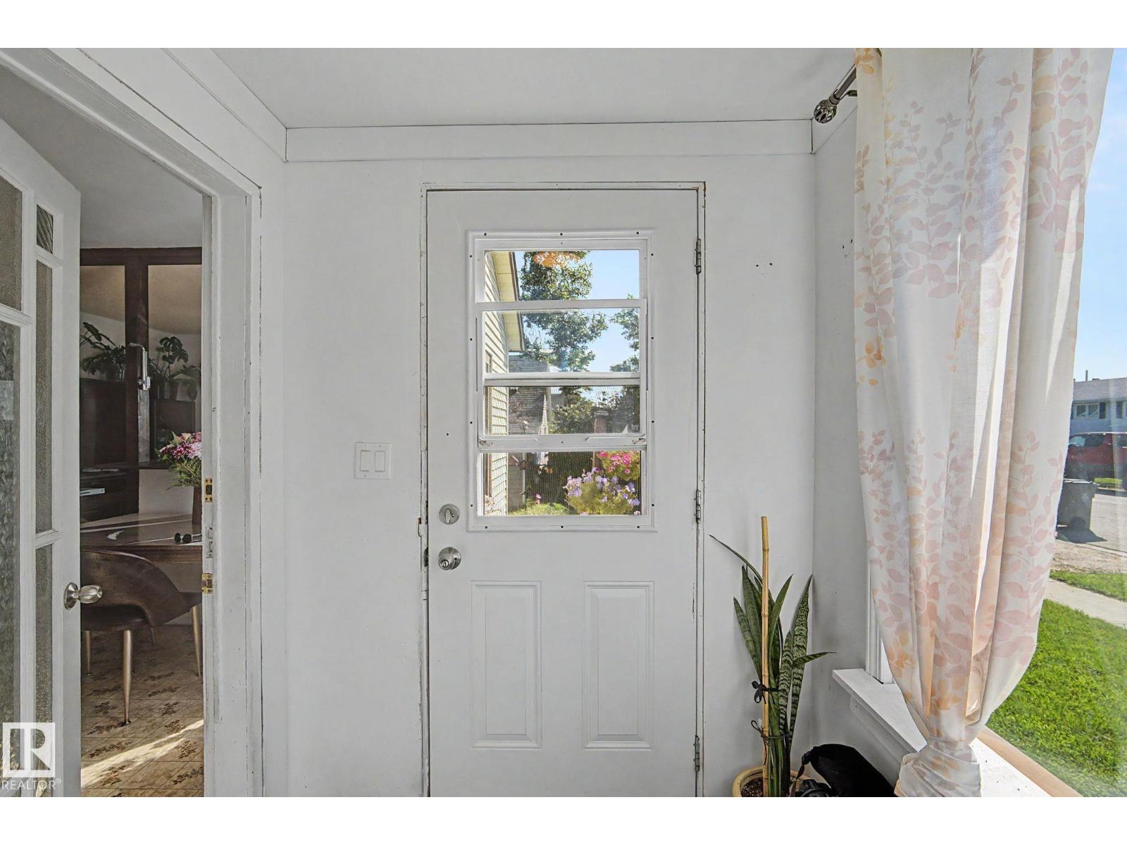 10112 102 Ave - Image 6