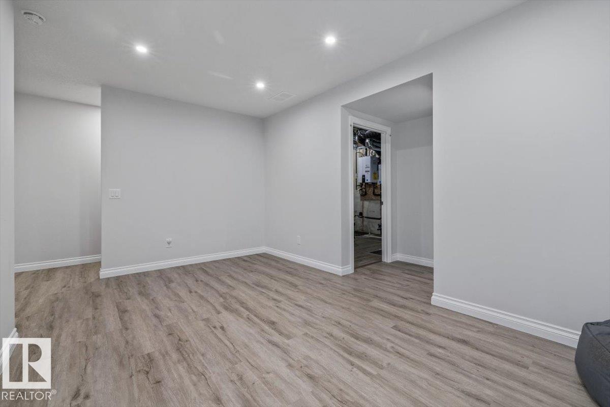 1014 DANIELS LO SW - Image 32