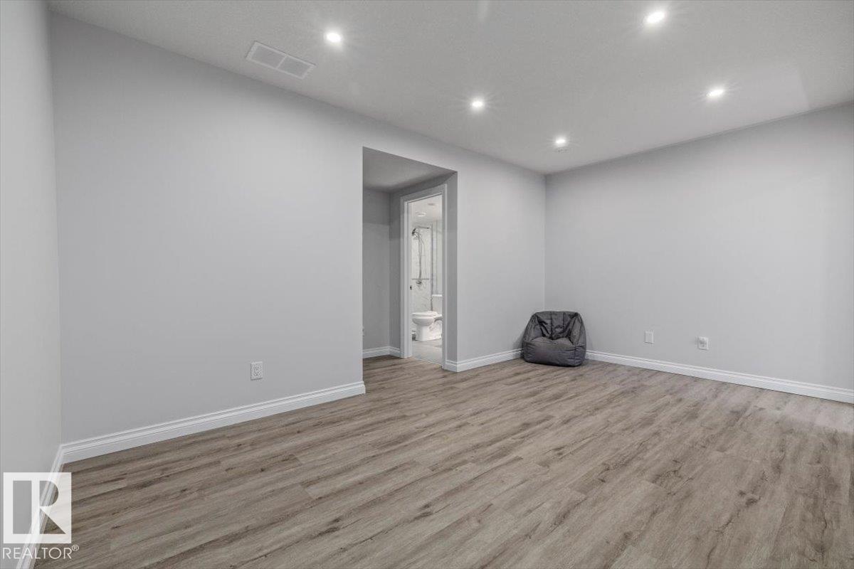 1014 DANIELS LO SW - Image 33