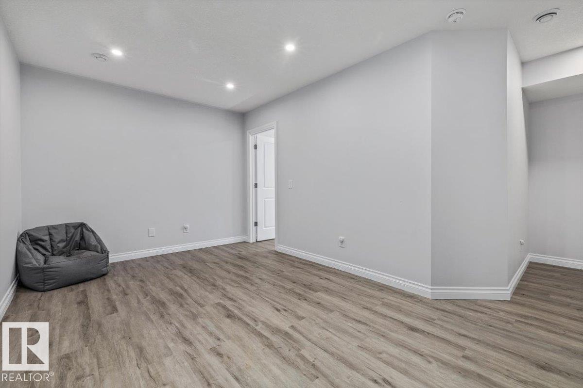 1014 DANIELS LO SW - 34