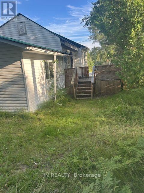 2 BROADWAY AVENUE - 39