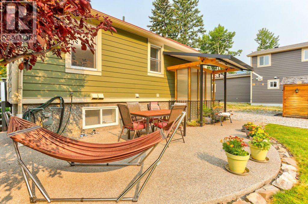 20525 25 Avenue - 40
