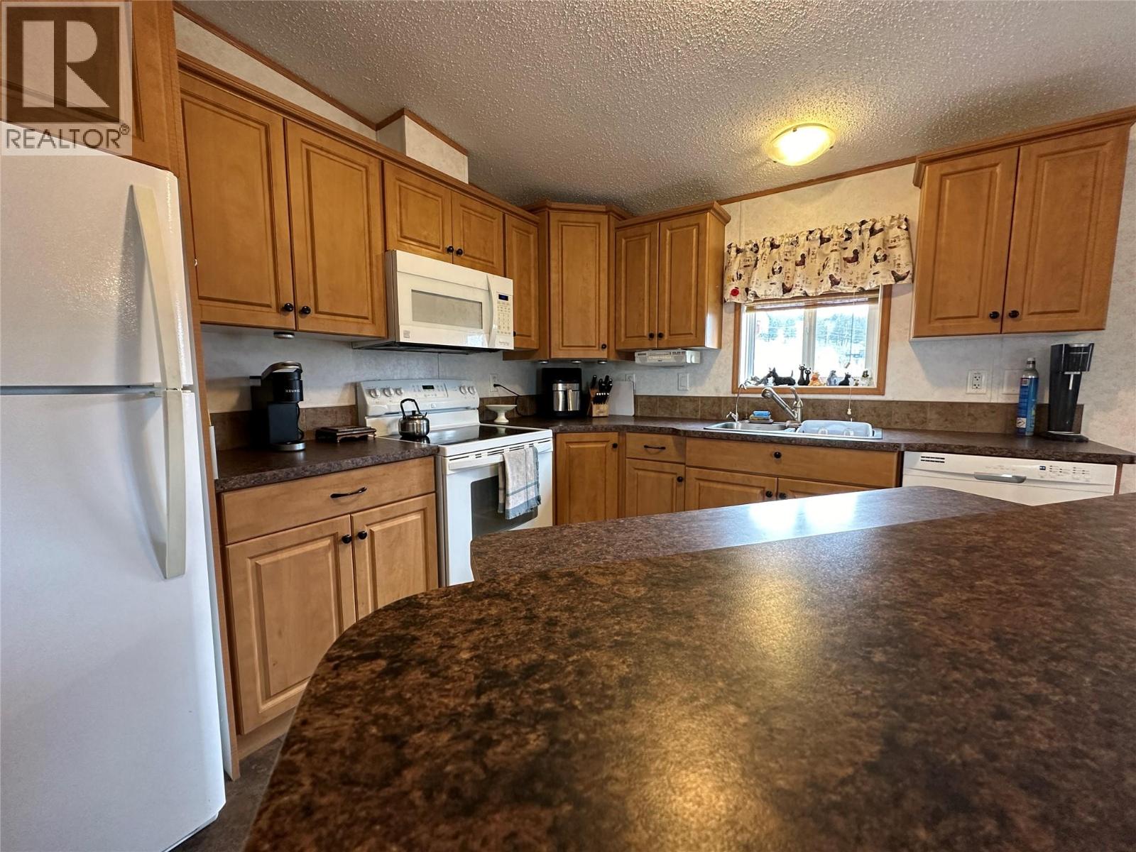 224 COALMONT Road - Image 17