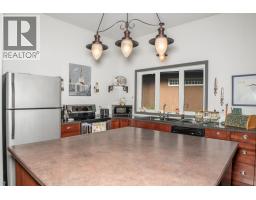 Den - 420 20th Avenue N Unit# 17, Creston, BC V0B1G0 Photo 9