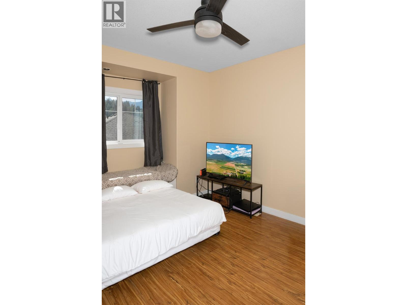 608 16TH  N Avenue, Creston