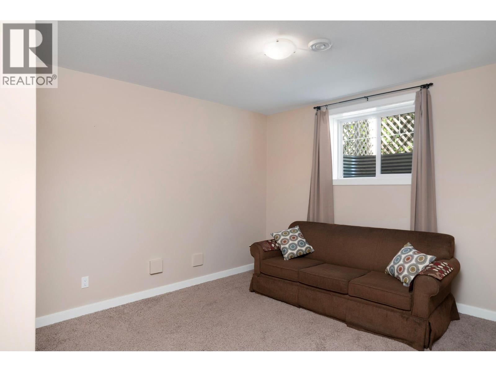 608 16TH  N Avenue, Creston