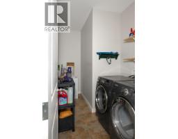 608 16th  N Avenue, Creston, BC V0B1G5 Photo 15