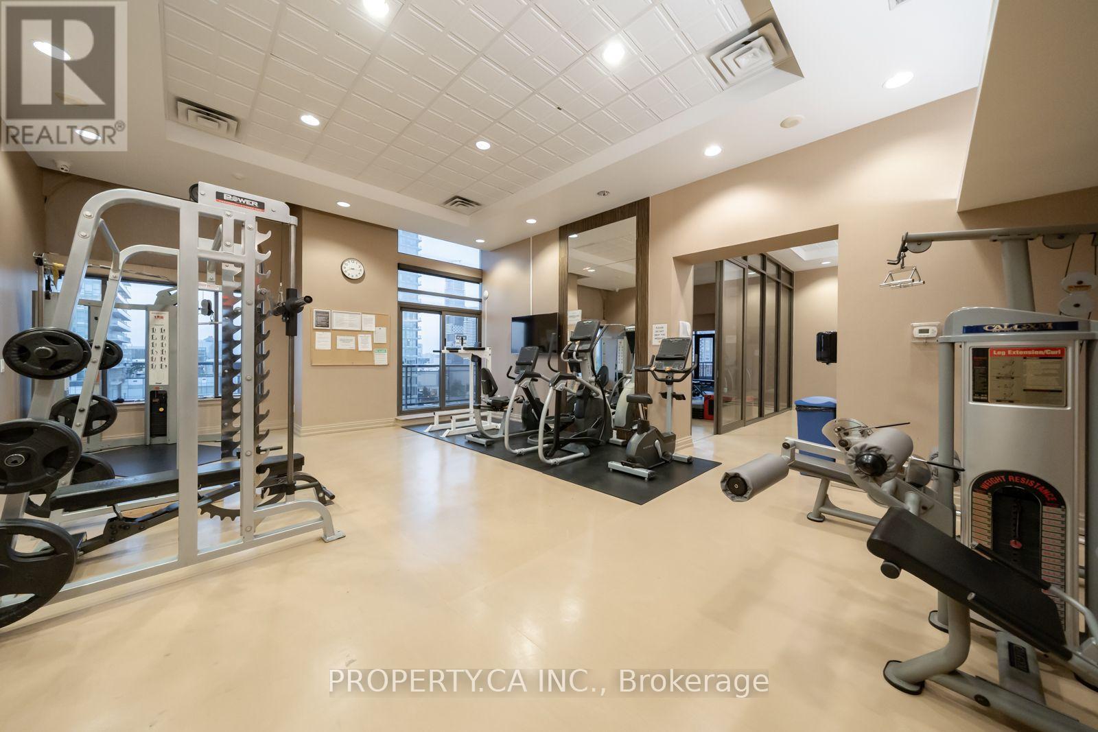 #112 383 PRINCE OF WALES DRIVE - 45