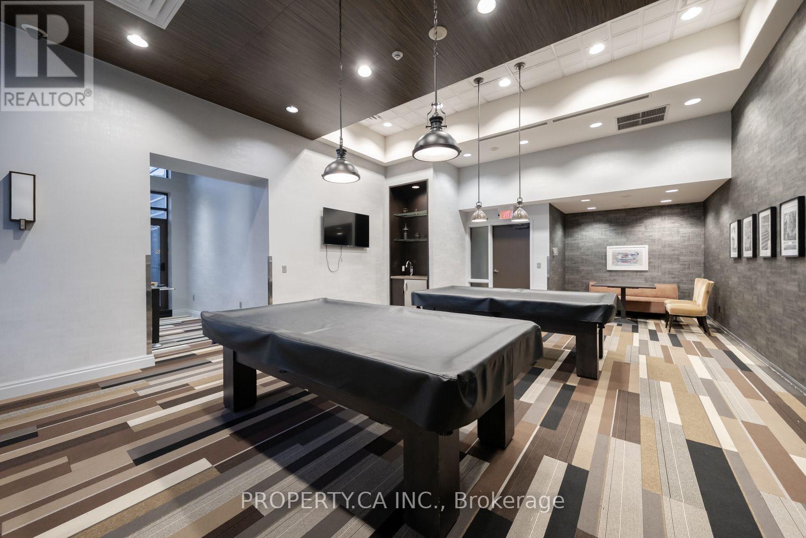 #112 383 PRINCE OF WALES DRIVE - 50
