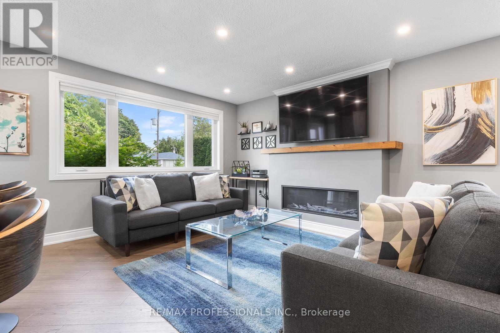 20 HOLLISTER ROAD - 6