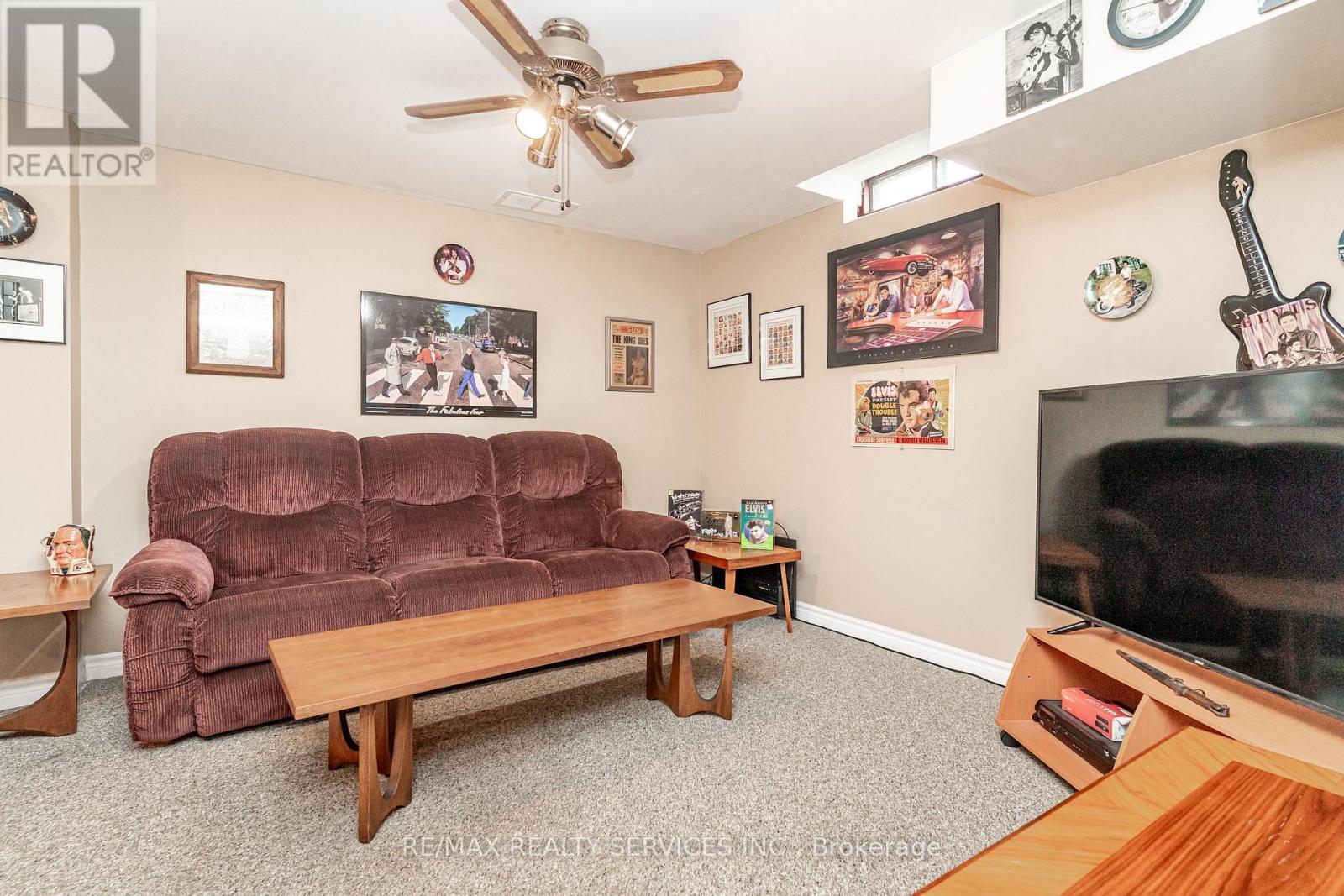 4 MARKHAM STREET - Image 33