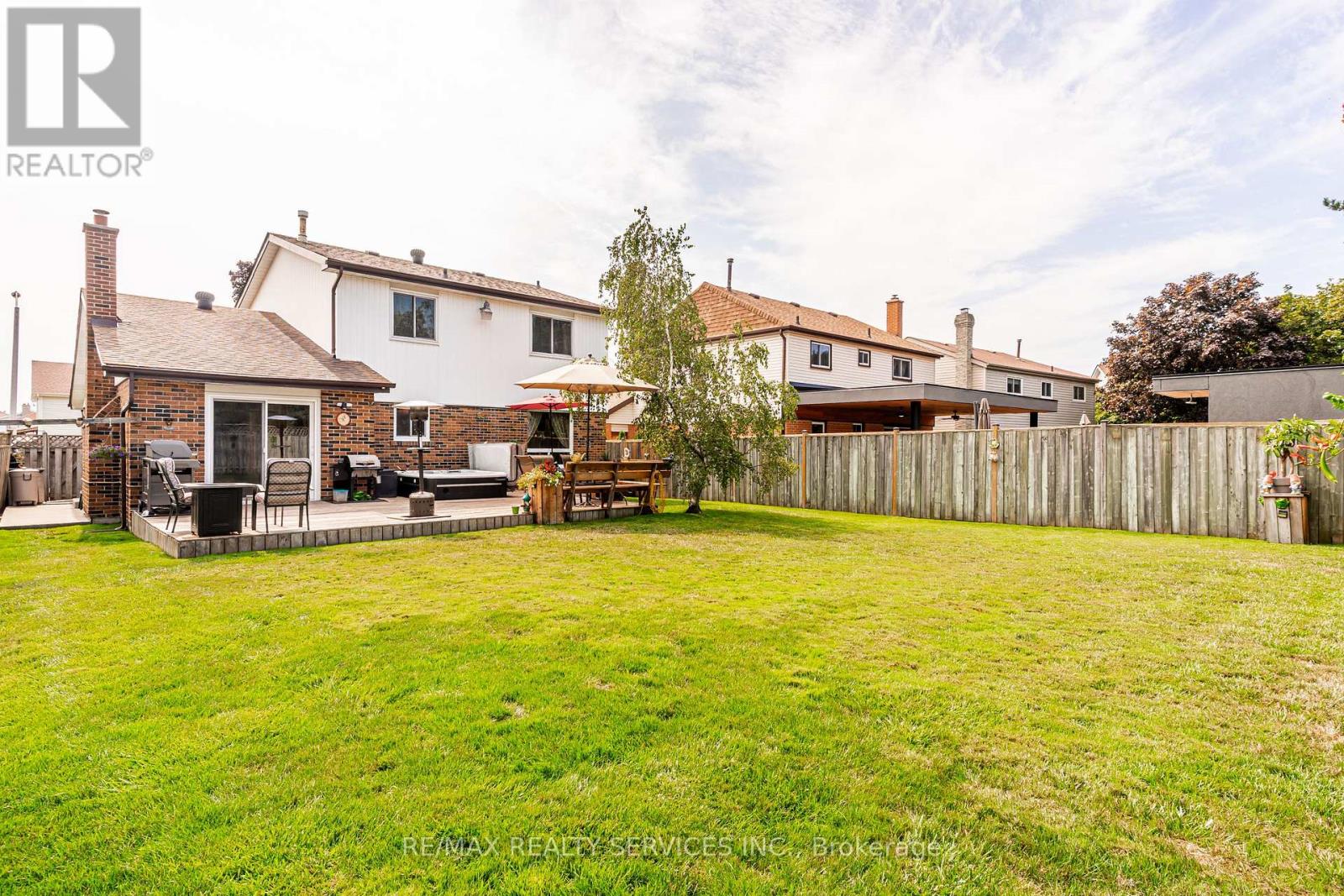 4 MARKHAM STREET - Image 43