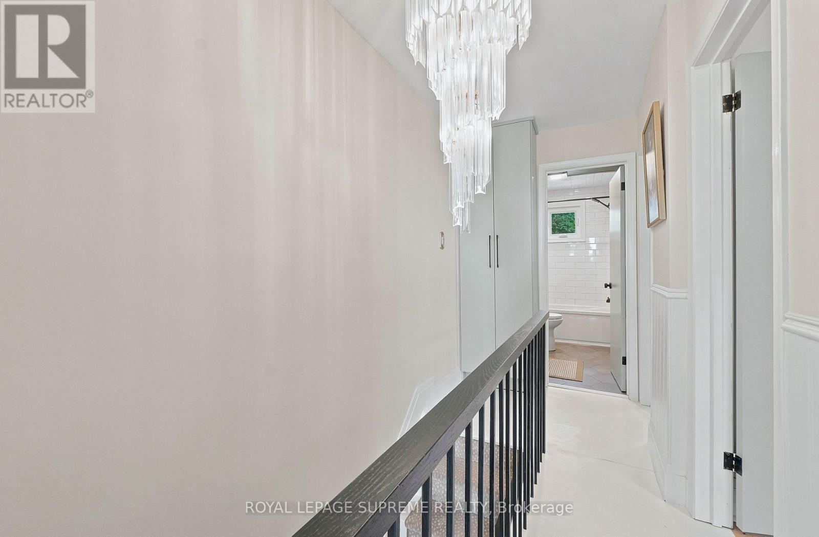 395 MCROBERTS AVENUE - Image 28