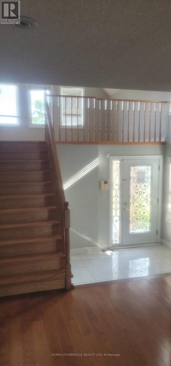 144 MOFFATT AVENUE - 4