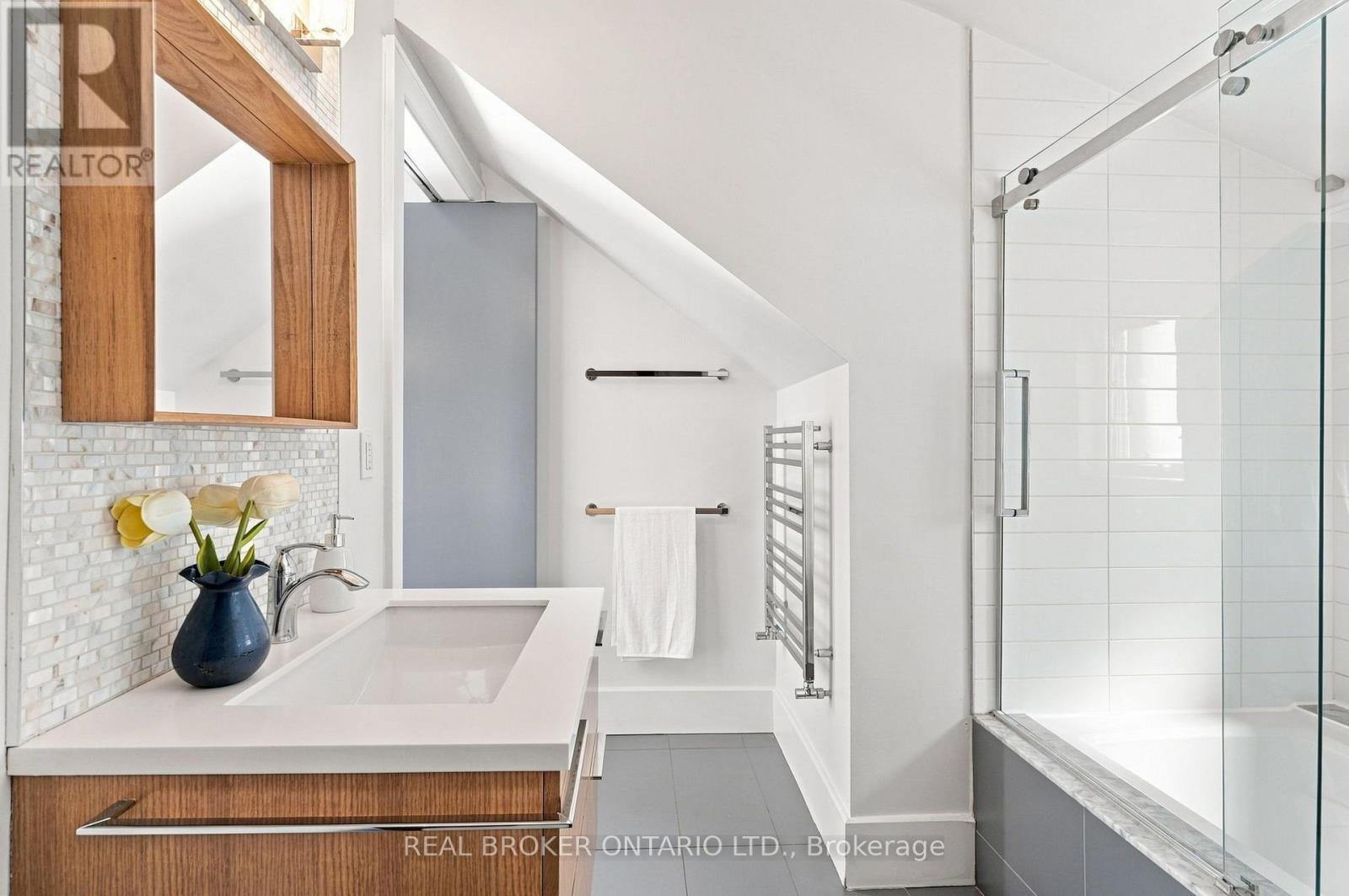 671 SCARLETT ROAD - Image 32