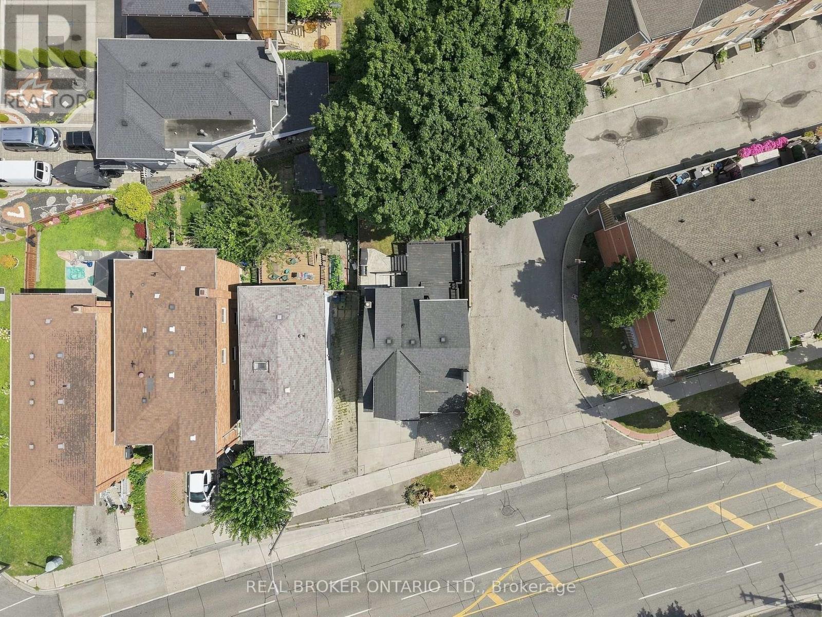 671 SCARLETT ROAD - 50