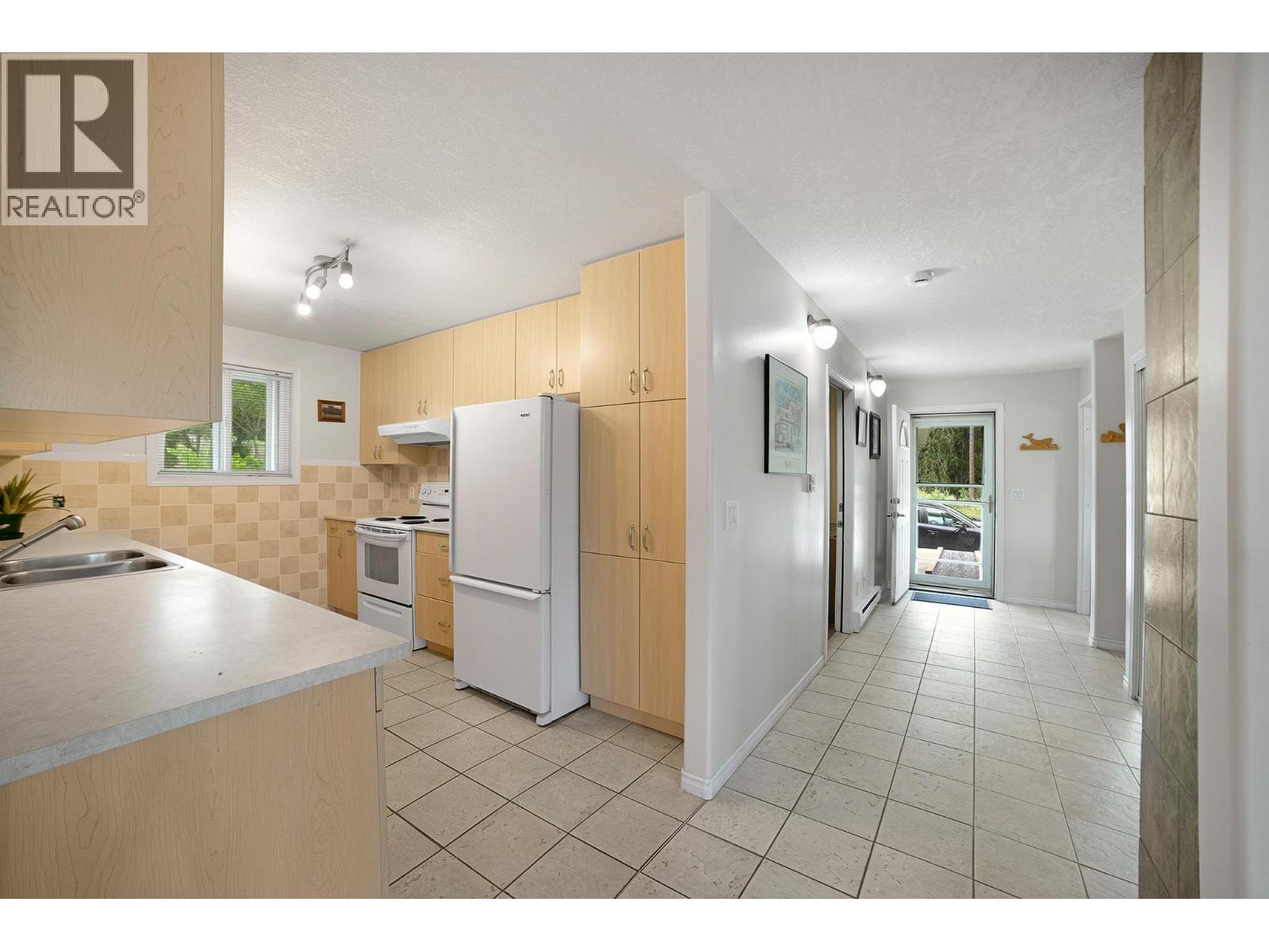 830 16th Avenue S, Creston