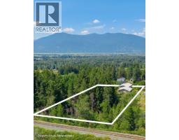 830 16th Avenue S, Creston, BC V0B1G3 Photo 55