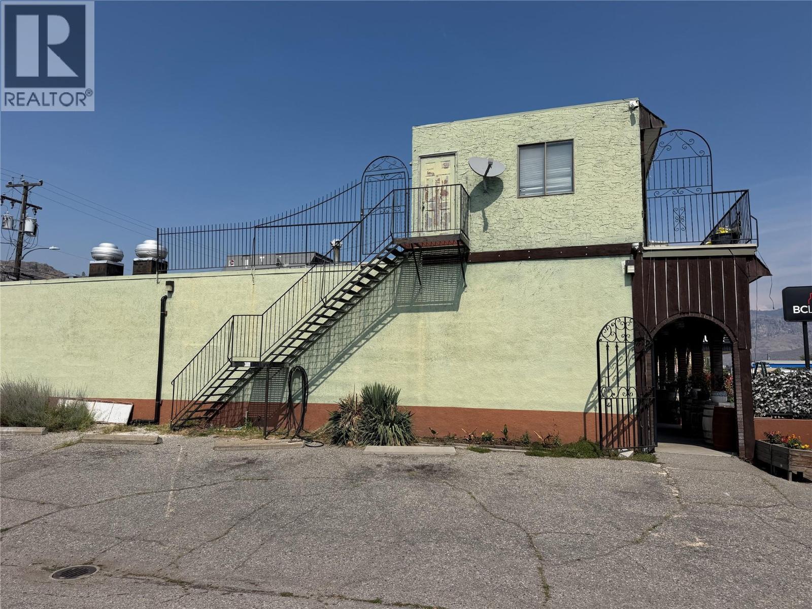 5948 MAIN Street, Oliver