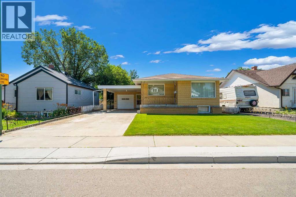 61 5 Street SW