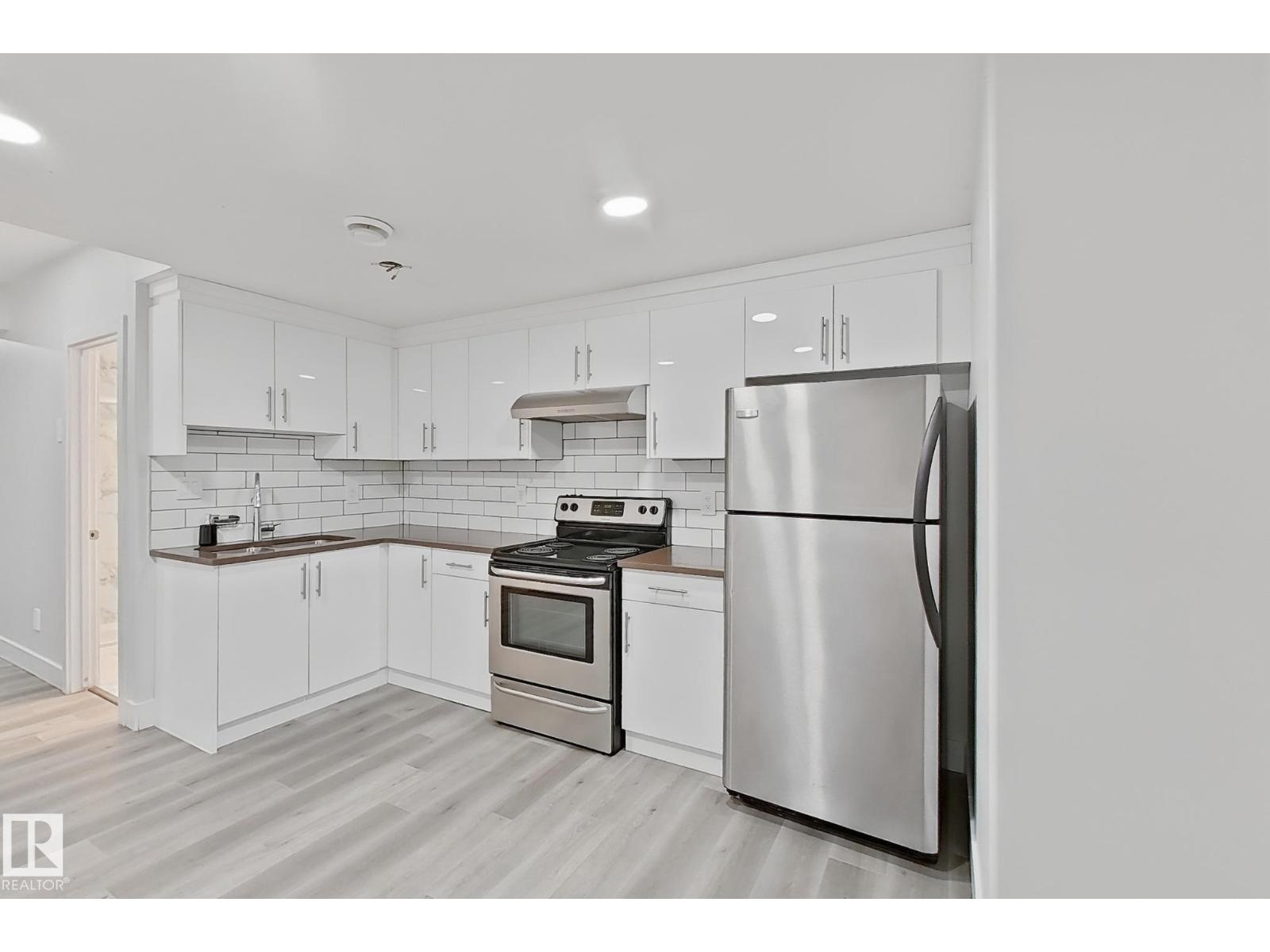 1719 26A ST NW - Image 38