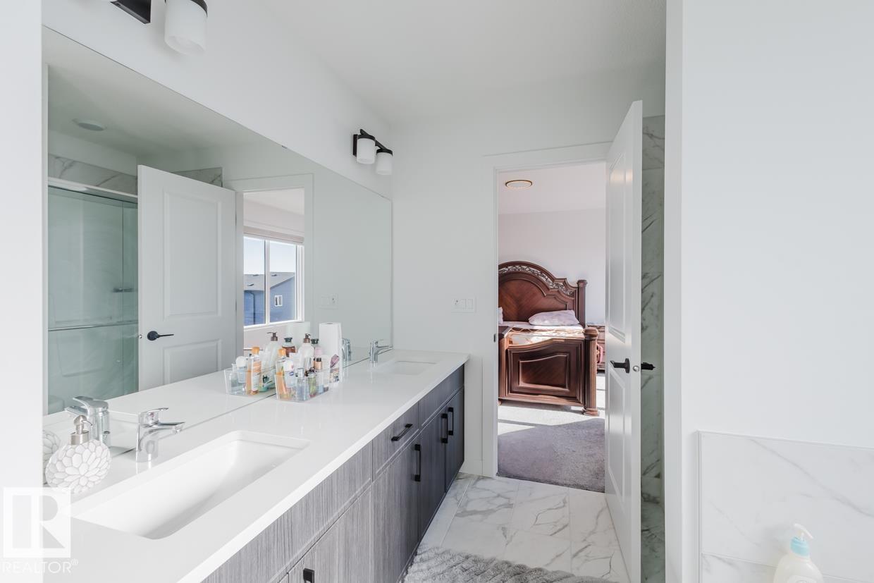 6411 27 AV SW - Image 25