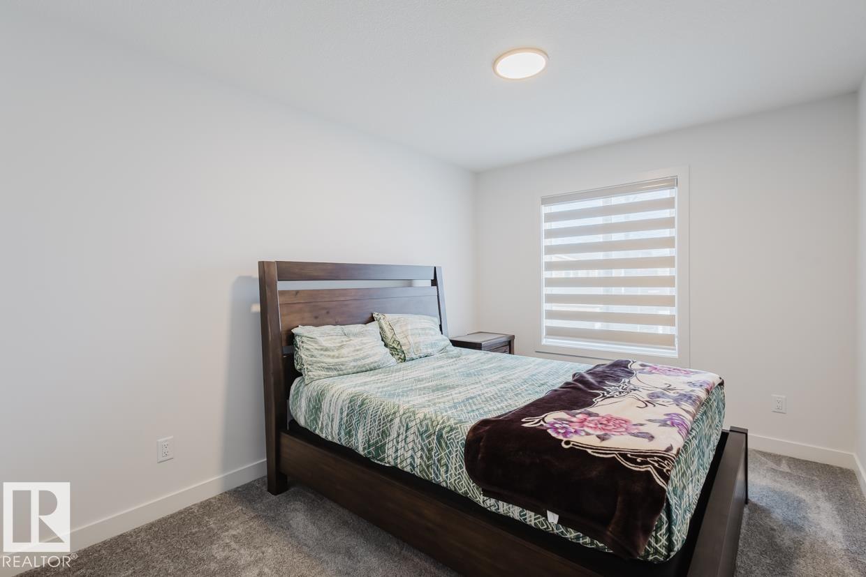 6411 27 AV SW - 29