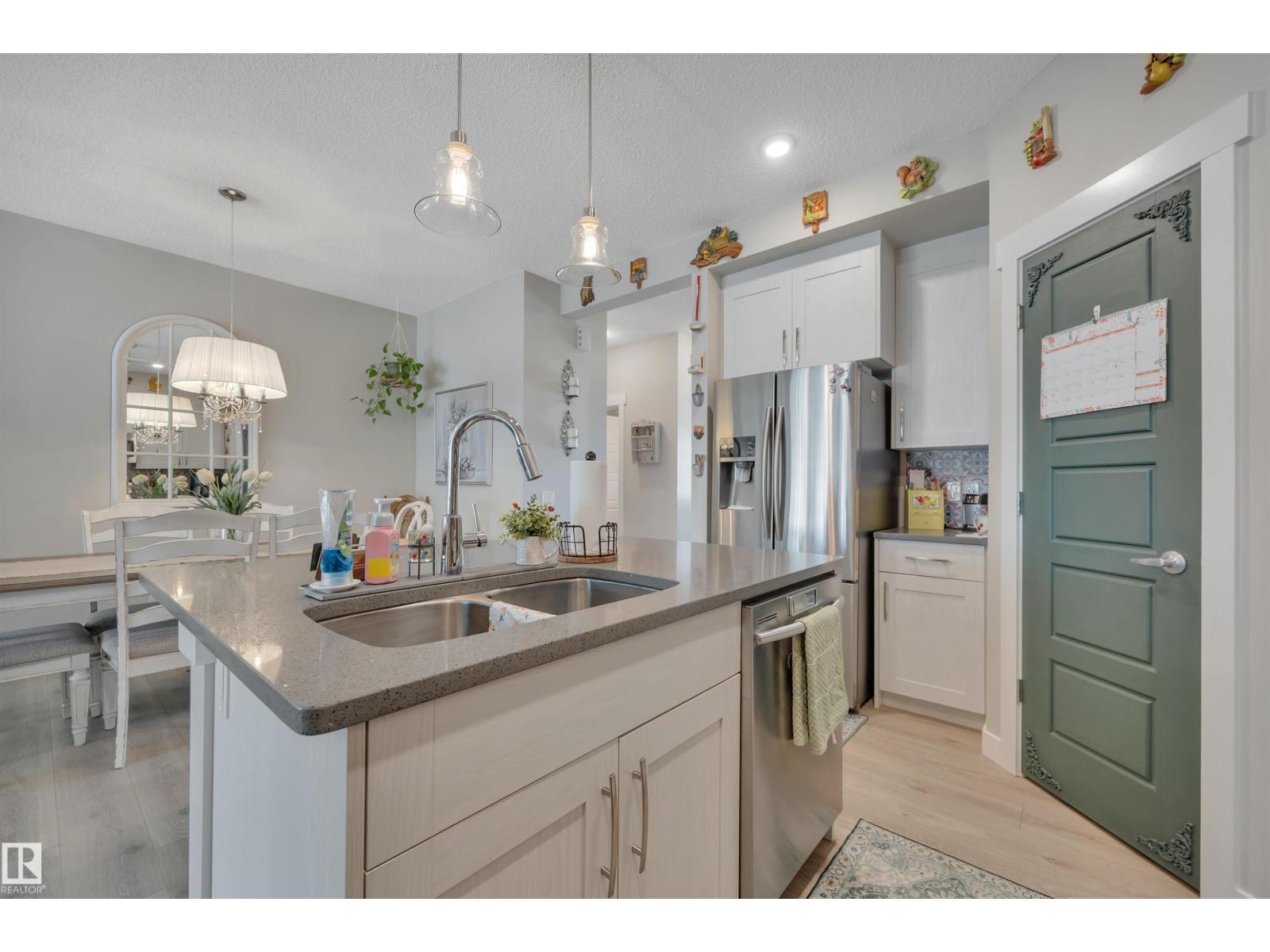 648 ORCHARDS BV SW - 14