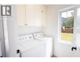 Bedroom 3 - 3561 Cottonwood Crescent, Terrace, BC V8G5C4 Photo 10