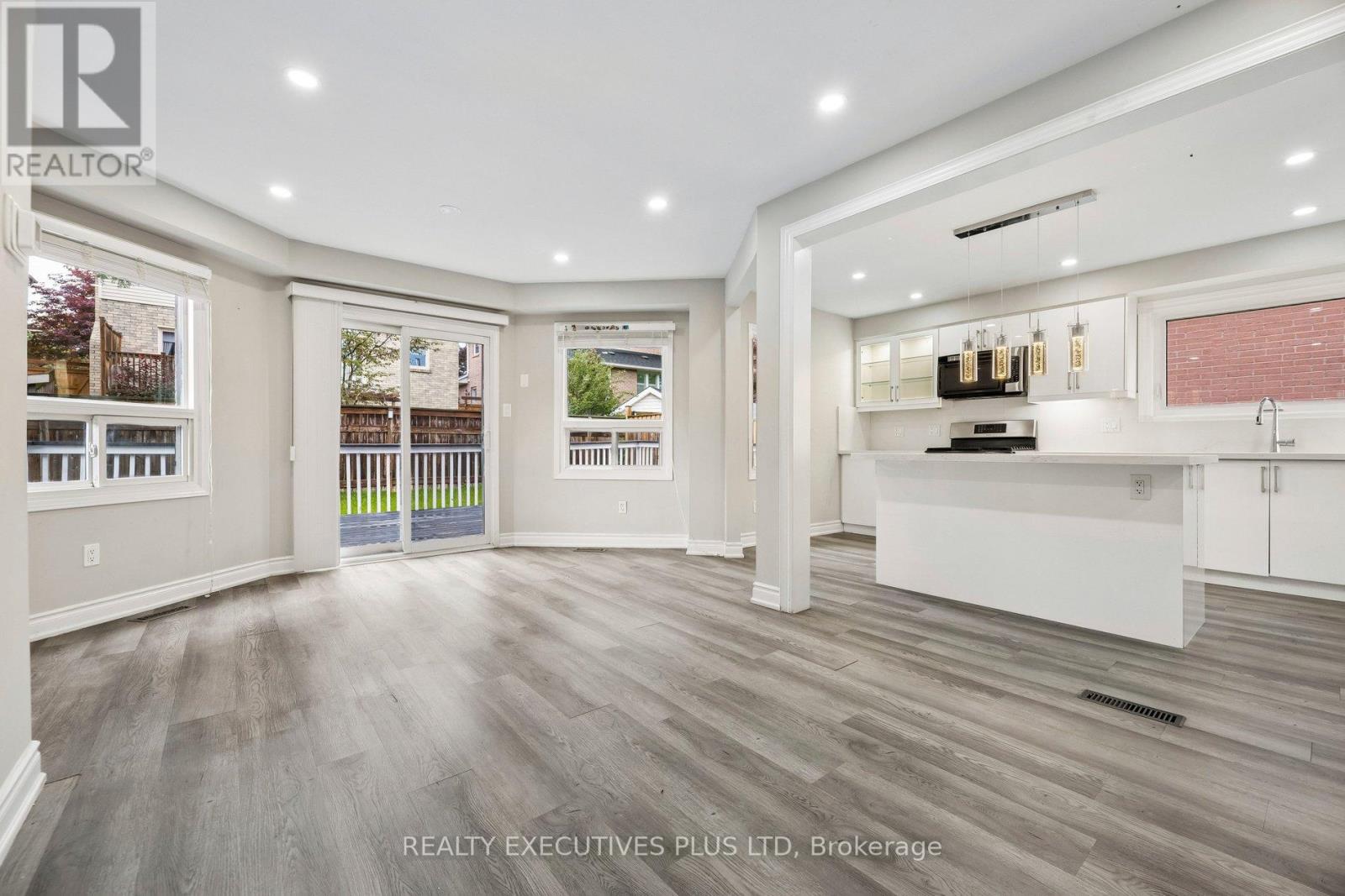 693 BARNES CRESCENT - Image 10