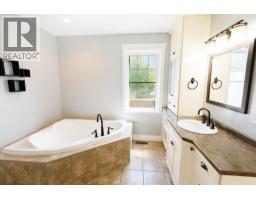 3561 Cottonwood Crescent, Terrace, BC V8G5C4 Photo 14