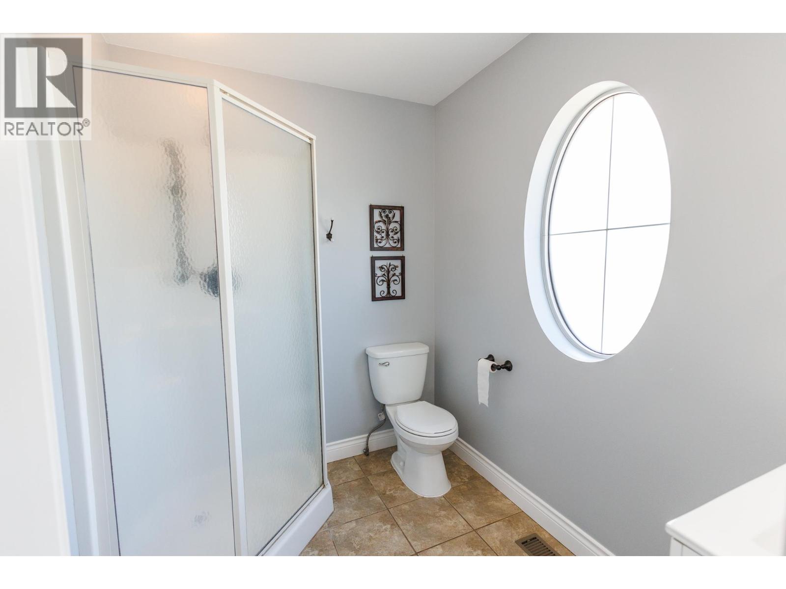 3561 COTTONWOOD Crescent, Terrace