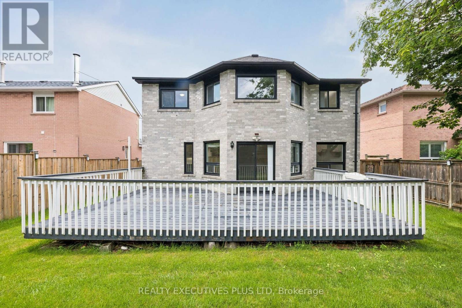 693 BARNES CRESCENT - Image 46