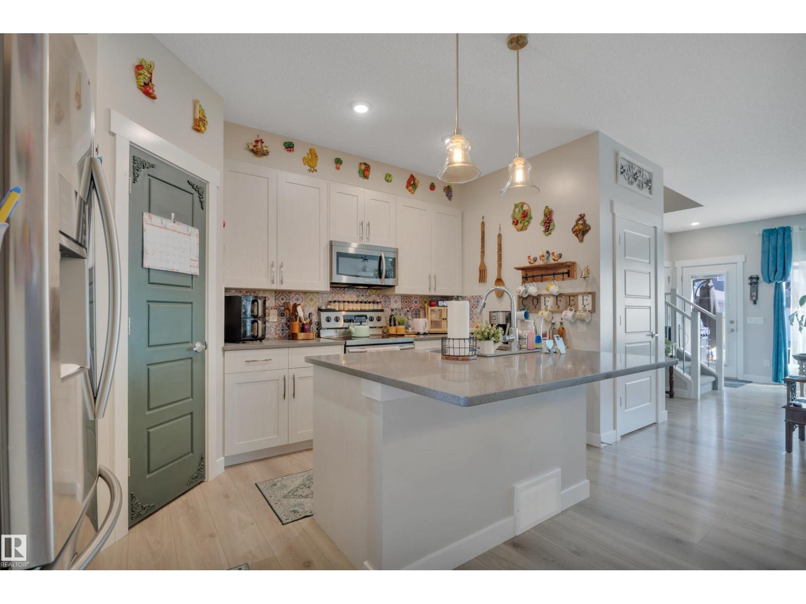 648 ORCHARDS BV SW - 12