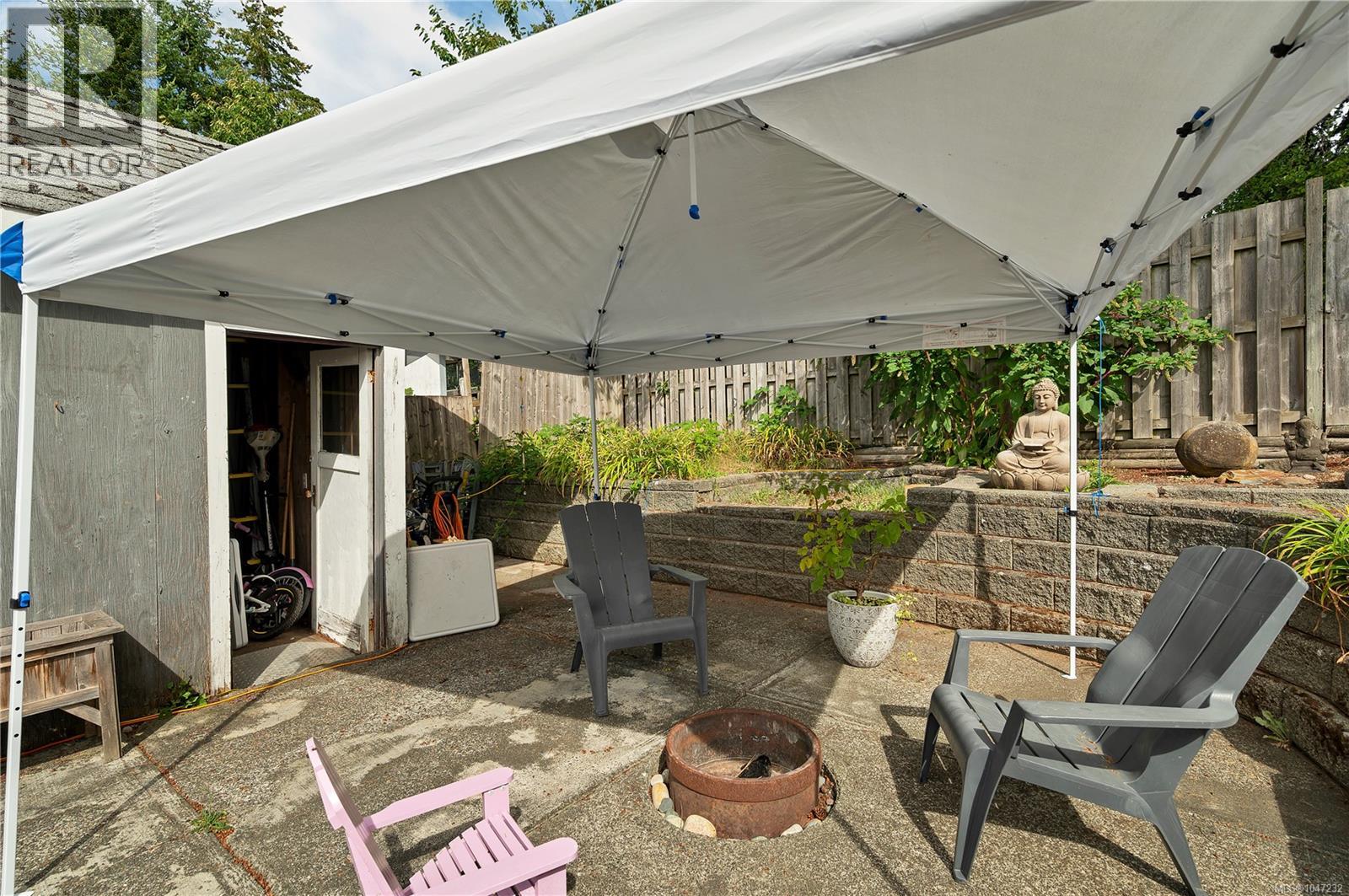 696 Shellbourne Blvd, Campbell River