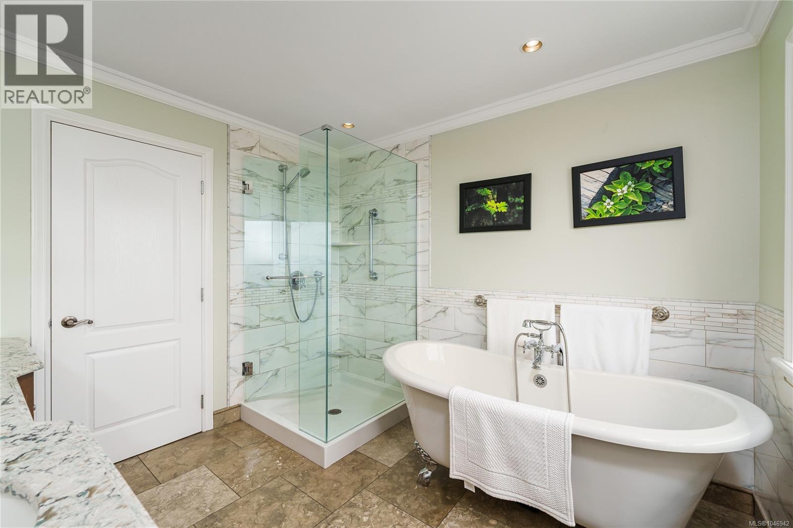 6002 Icarus Dr - Image 53