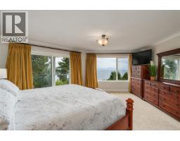 Living room - 6002 Icarus Dr, Nanaimo, BC V9V1C8 Photo 8