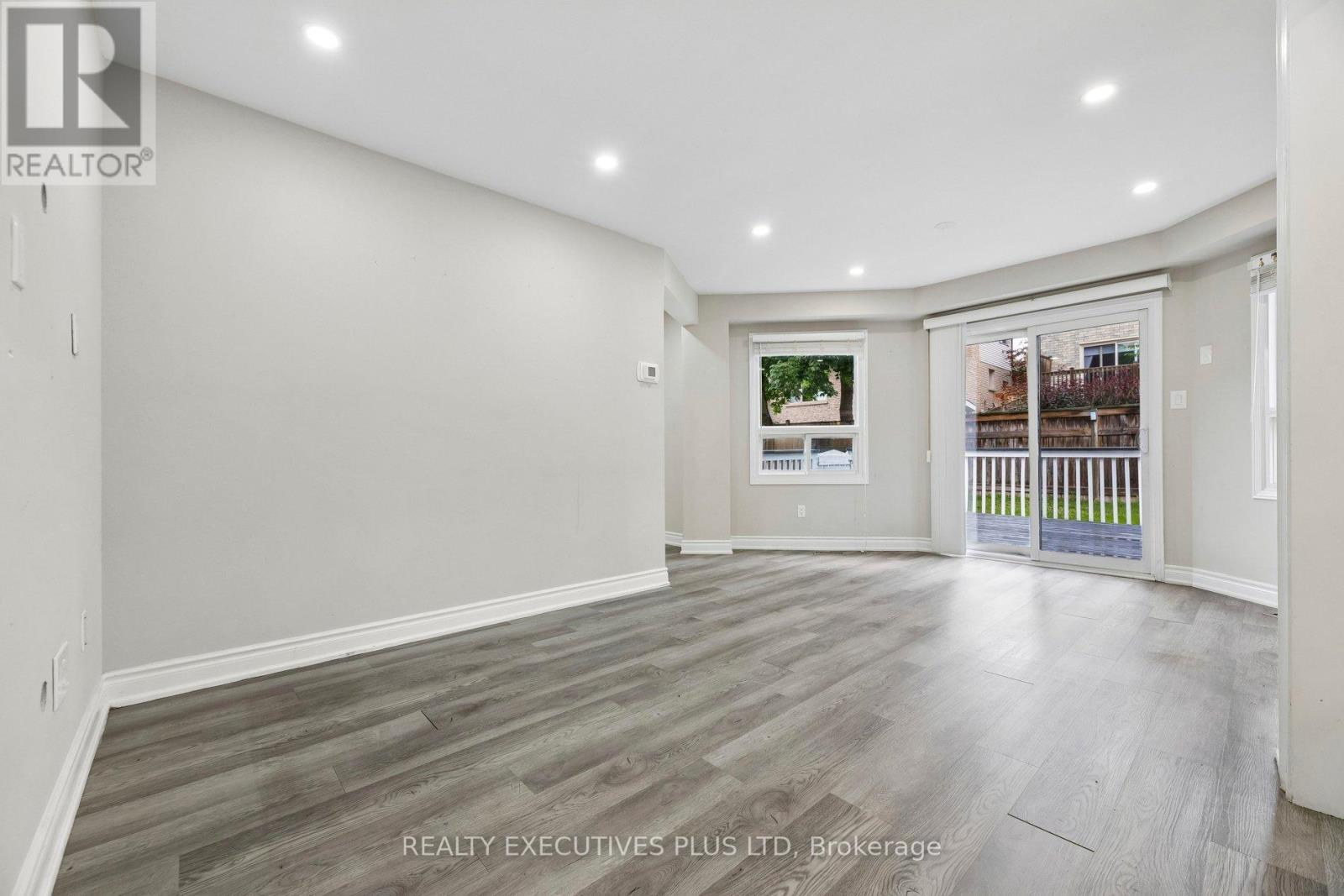 693 BARNES CRESCENT - Image 9