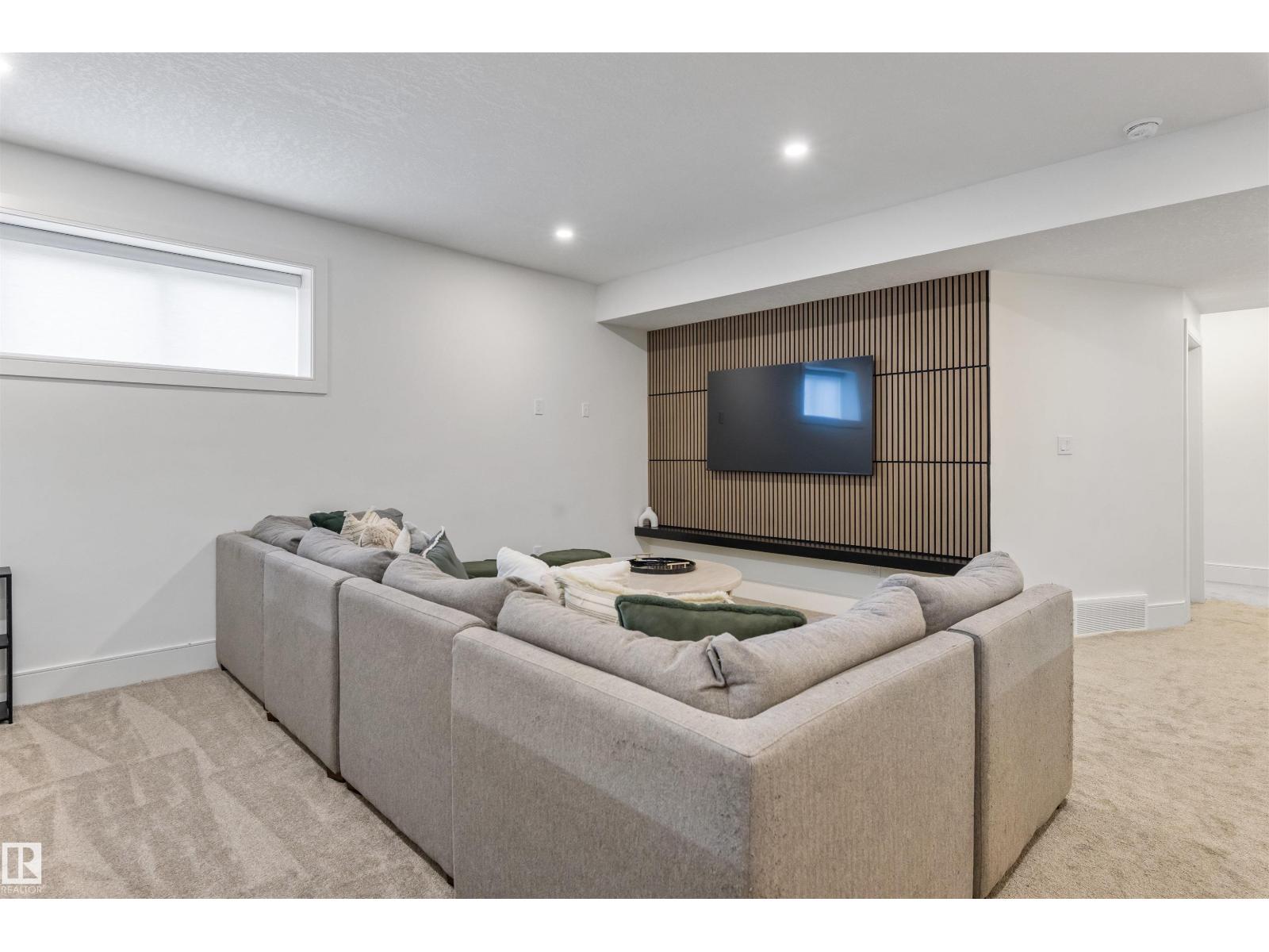 110 EDGEFIELD WY - 43