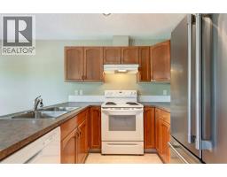 4pc Bathroom - 3, 823 Wilson Way, Canmore, AB T1W2Y8 Photo 10