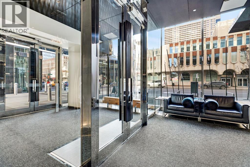 #1801 108 9 Avenue SW - 29