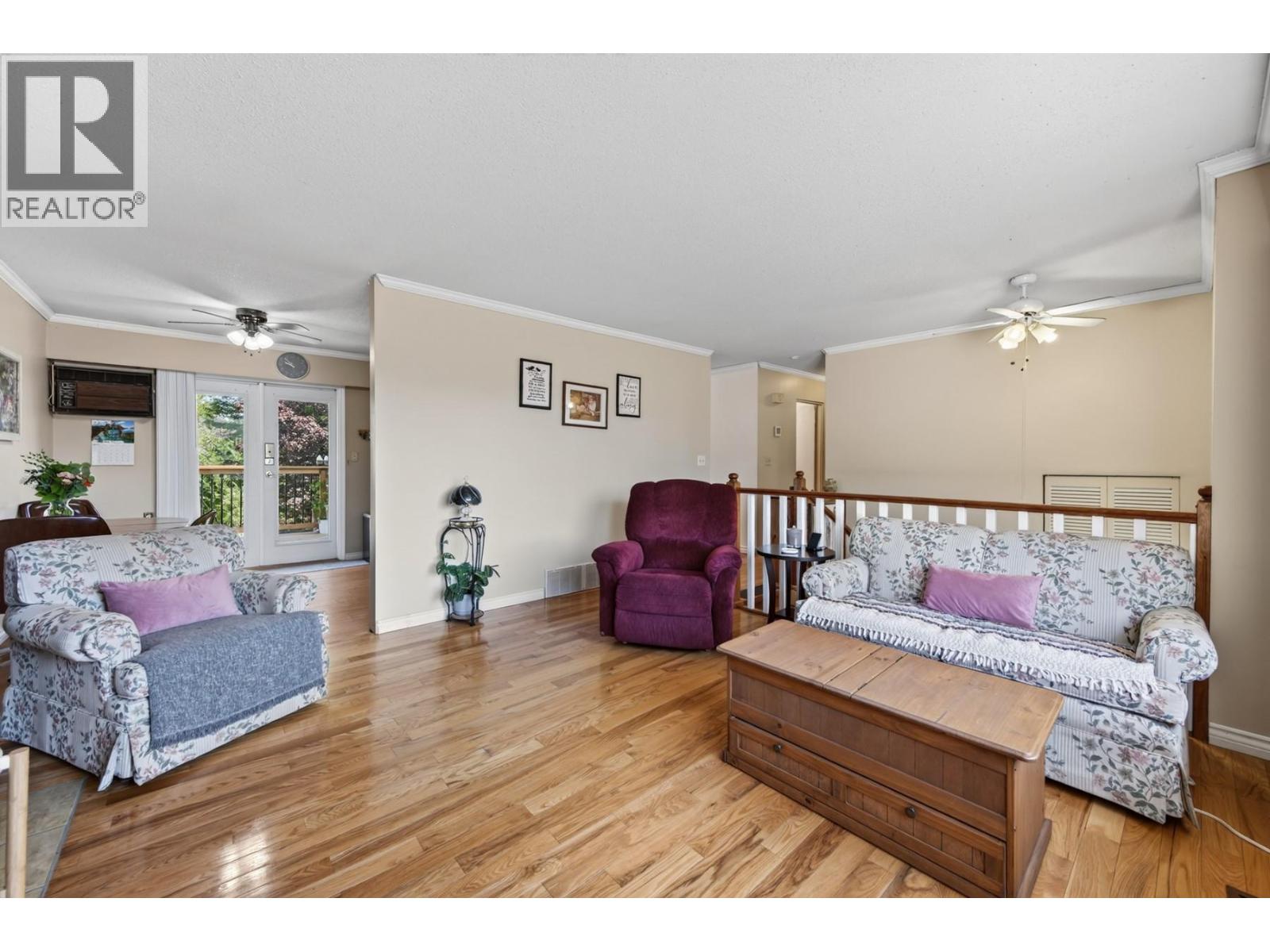 686 Sicamore Drive - Image 3