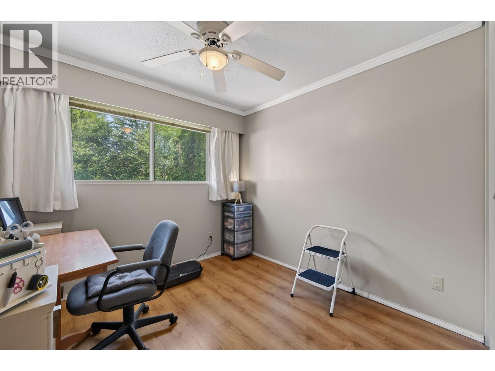 686 Sicamore Drive - Image 14