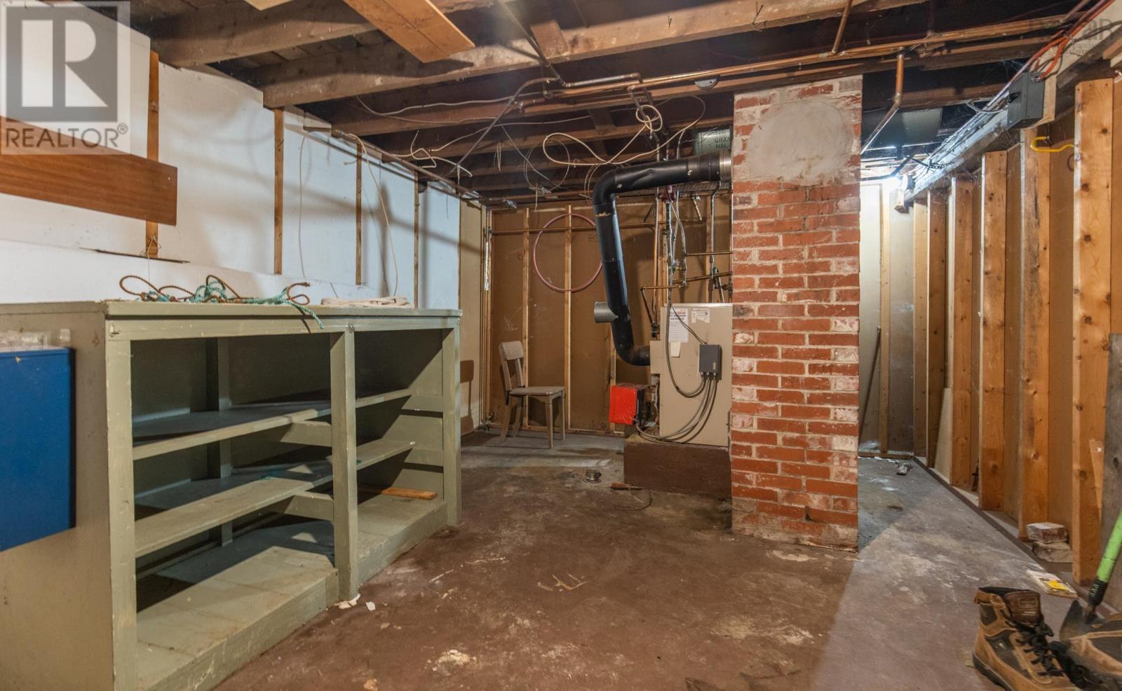 102 Parade Street - 13