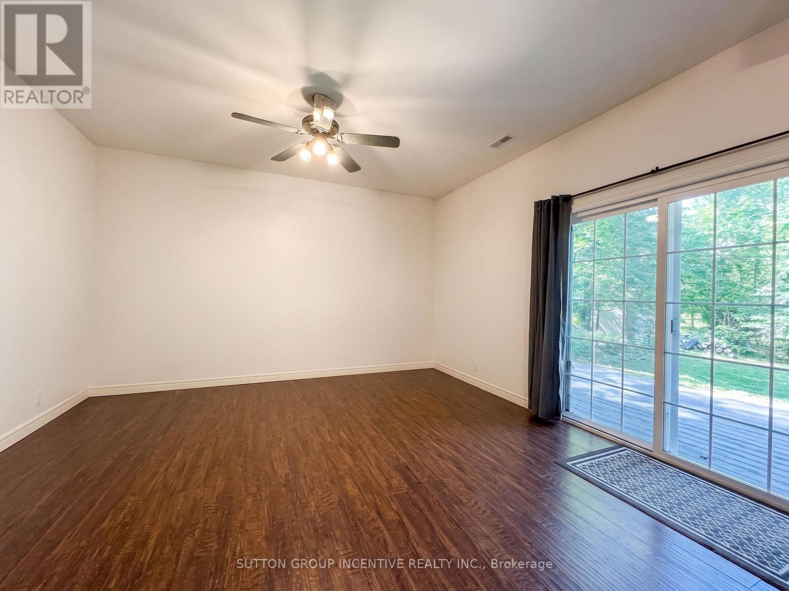 8 ALPINE WAY - Image 36